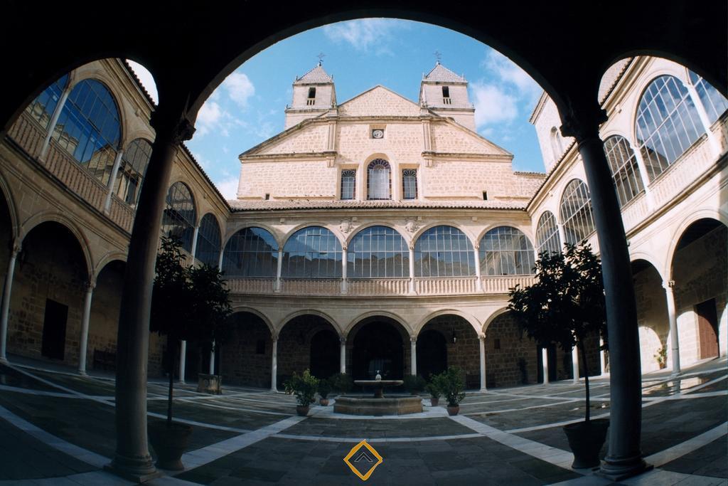 Apartamentos Turisticos Cristo Del Consuelo Cazorla Exterior photo