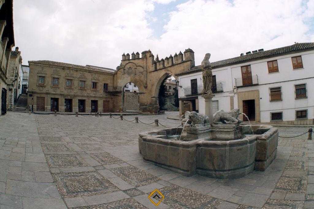 Apartamentos Turisticos Cristo Del Consuelo Cazorla Exterior photo