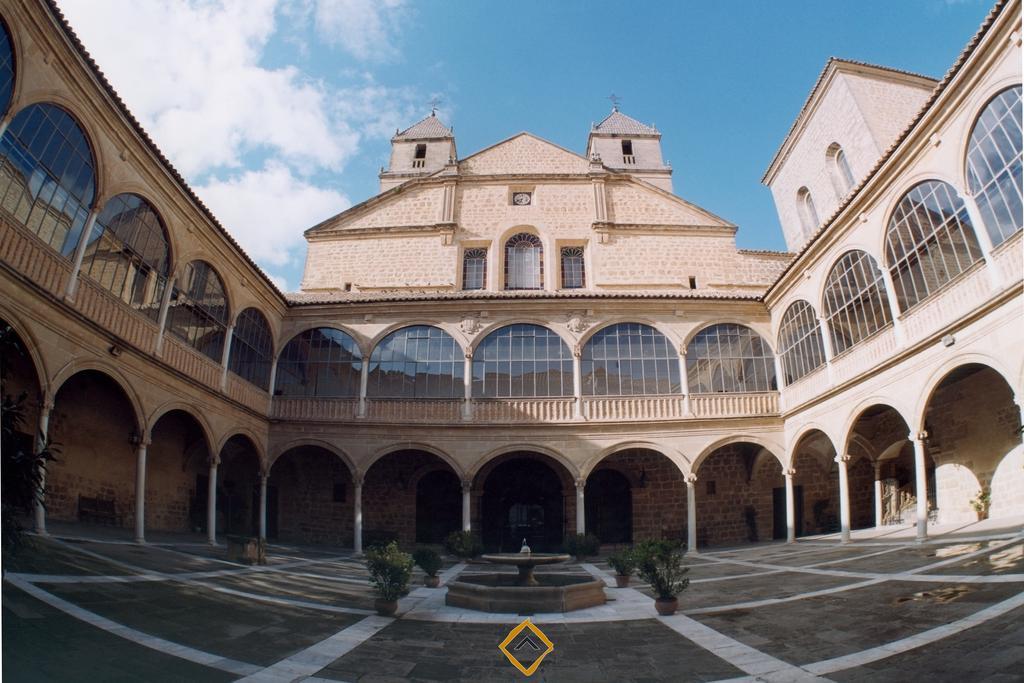 Apartamentos Turisticos Cristo Del Consuelo Cazorla Exterior photo